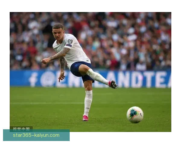 哈里·凯恩替补登场上演帽子戏法，状态回暖引发关注